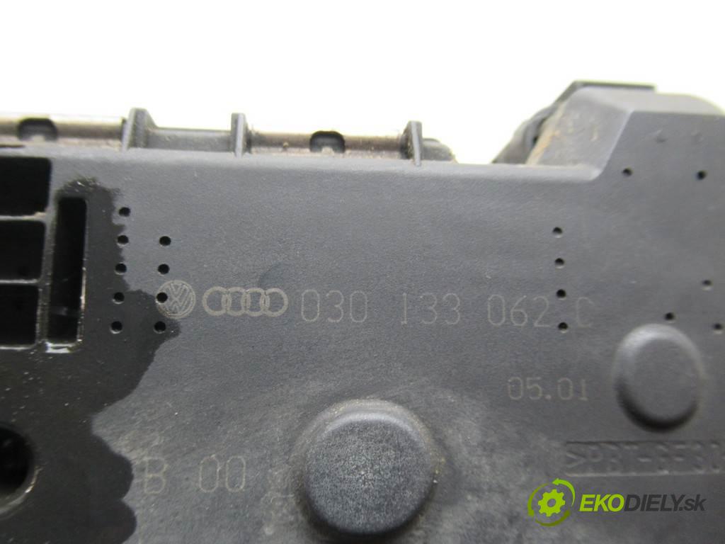 Volkswagen Polo III 6N2 FL  2001 44kW HATCHBACK 5D 1.4B 60KM 99-01 1400 Škrtiaca klapka 030133062C (Škrtiace klapky)