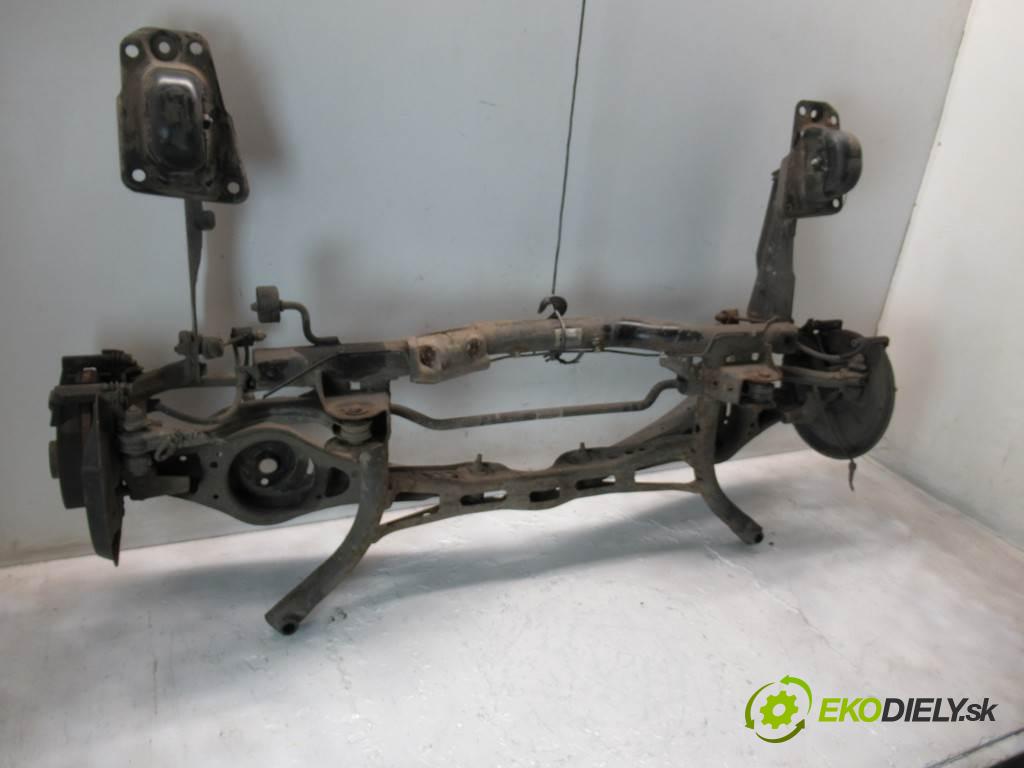 Skoda Octavia II  2006 103 kW LIFTBACK 5D 2.0TDI 140KM 04-08 2000 zadná Výstuha  (Výstuhy zadné)