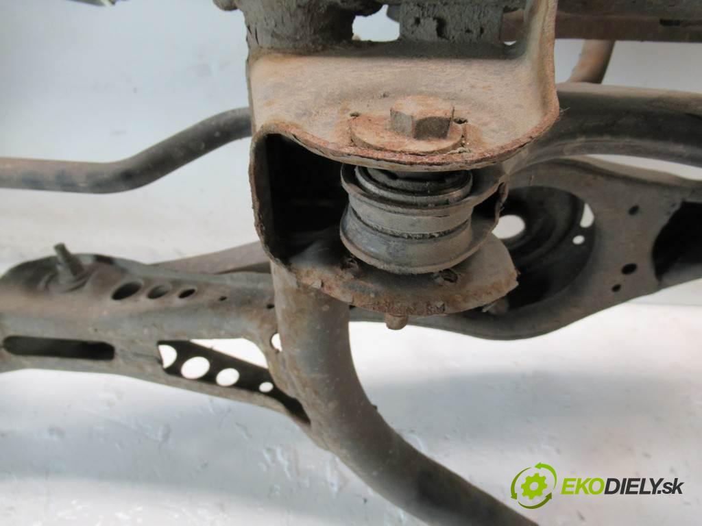 Skoda Octavia II  2006 103 kW LIFTBACK 5D 2.0TDI 140KM 04-08 2000 zadná Výstuha  (Výstuhy zadné)