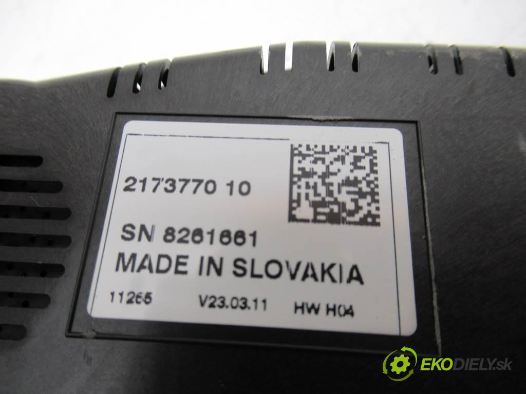 Skoda Fabia II  2011 63 kW LIFT KOMBI 5D 1.2TSI 86KM 07-14 1200 Prístrojovka 5J0920801H (Prístrojové dosky, displeje)