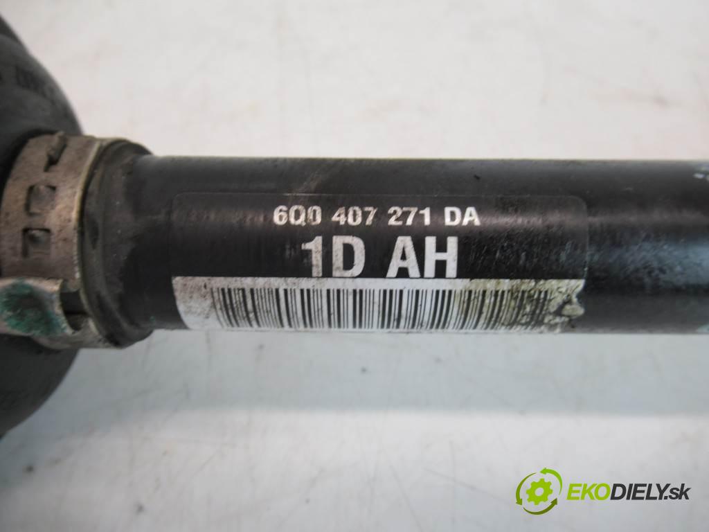 Skoda Fabia II  2011 63 kW LIFT KOMBI 5D 1.2TSI 86KM 07-14 1200 Poloos ľavá strana 6Q0407271DA (Poloosy)