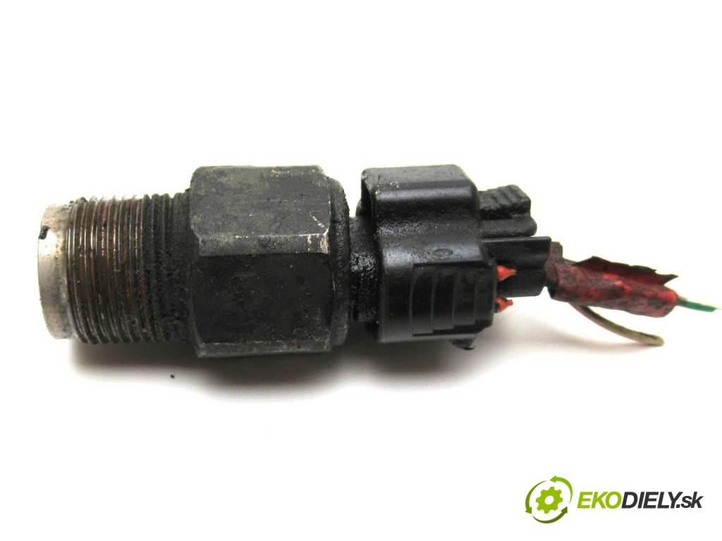 Mazda 6  2003 89 kW KOMBI 5D 2.0D 121KM 02-07 2000 Snímač tlaku paliva  (Snímače)