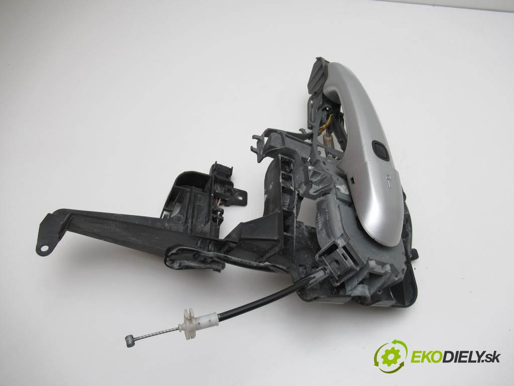 Jaguar XF X250  2015 340KM LIFT SEDAN 4D 3.0B 340KM 07-15 3000 Kľučka predný ľavá strana vonkajšia  (Vonkajšie predné ľavé)