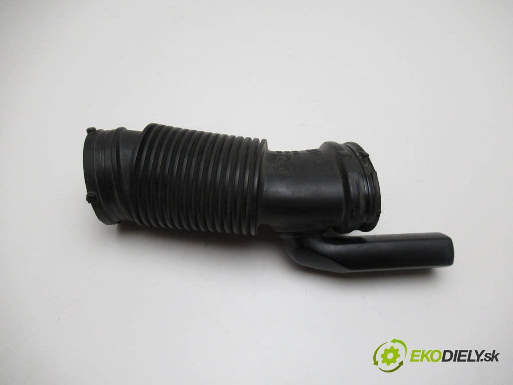 Jaguar XF X250    LIFT SEDAN 4D 3.0B 340KM 07-15  Rúra hadice trubka vzduchu DX23-9R504-FA (Hadice chlazení vzduchu)