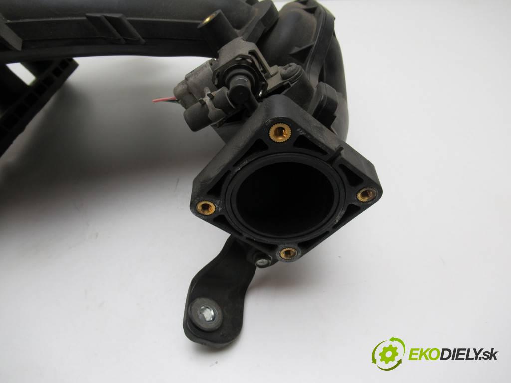 Nissan Tiida    HATCHBACK 5D 1.6B 110KM 04-12  Potrubie sacie, sanie  (Sacie potrubia)