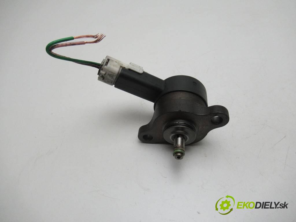 Citroen Xsara Picasso    2.0HDI 90KM 99-04  Regulátor tlaku paliva 0281002284 (Ostatné)