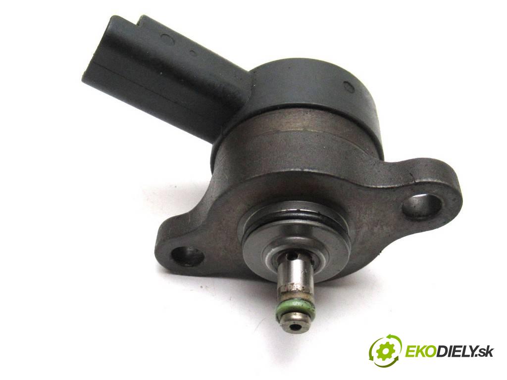 Citroen Xsara Picasso    2.0HDI 90KM 99-04  Regulátor tlaku paliva 0281002284 (Ostatné)