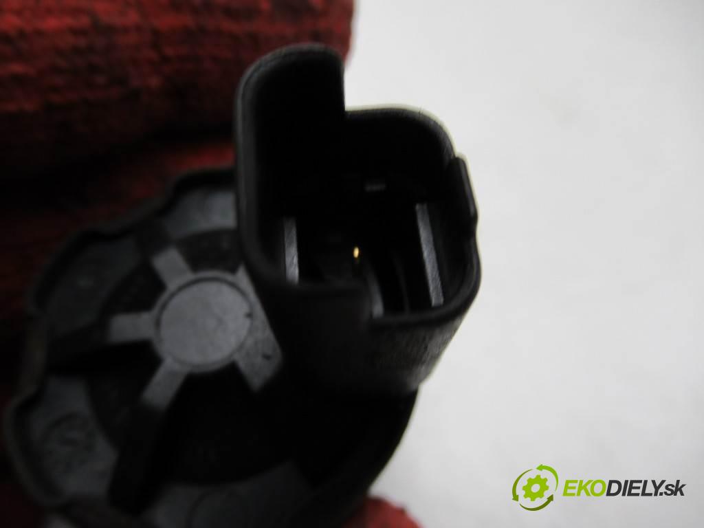 Ford Focus C-Max  2006 85 kW 1.8TDCI 115KM 03-06 1800 Regulátor tlaku paliva  (Ostatné)