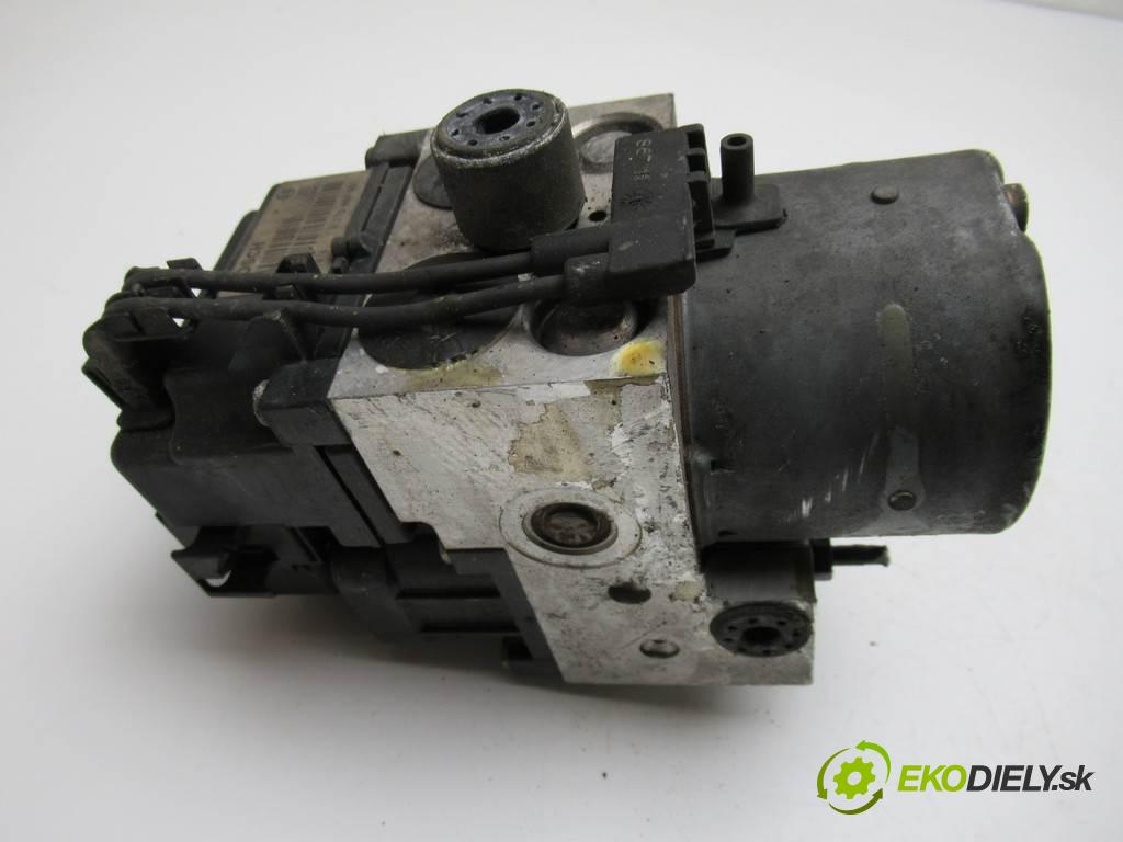 Volkswagen Passat B5  1999 81 kW SEDAN 4D 1.9TDI 110KM 96-00 1900 Pumpa ABS 8E0614111AB (Pumpy ABS)