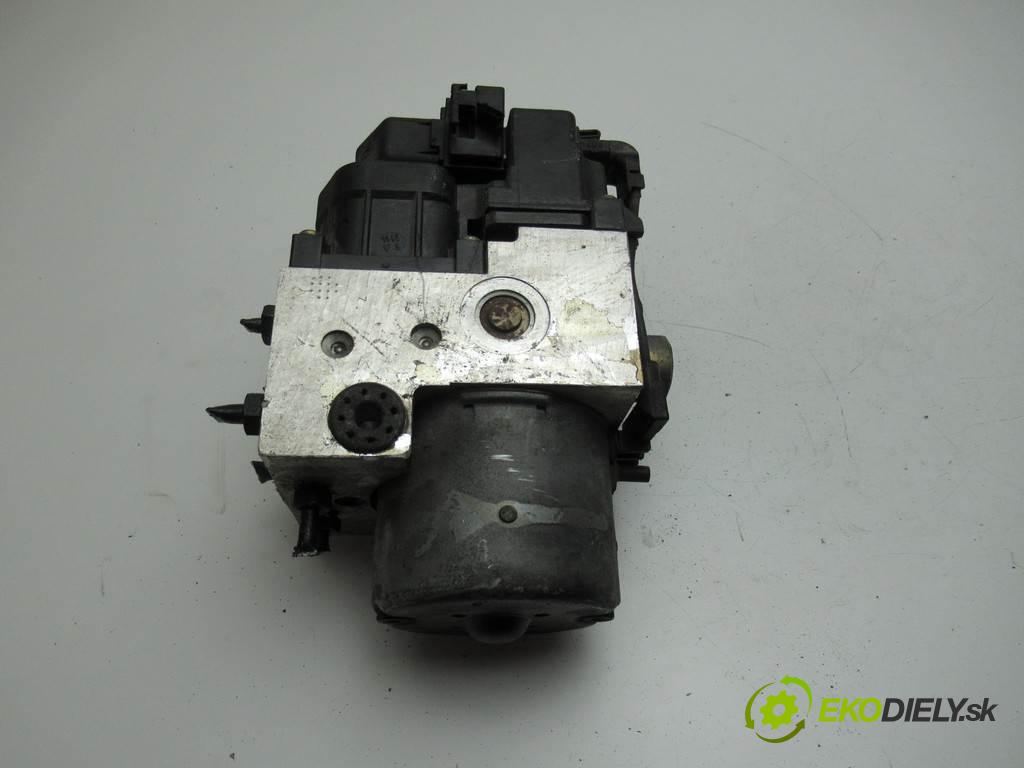 Volkswagen Passat B5  1999 81 kW SEDAN 4D 1.9TDI 110KM 96-00 1900 Pumpa ABS 8E0614111AB (Pumpy ABS)