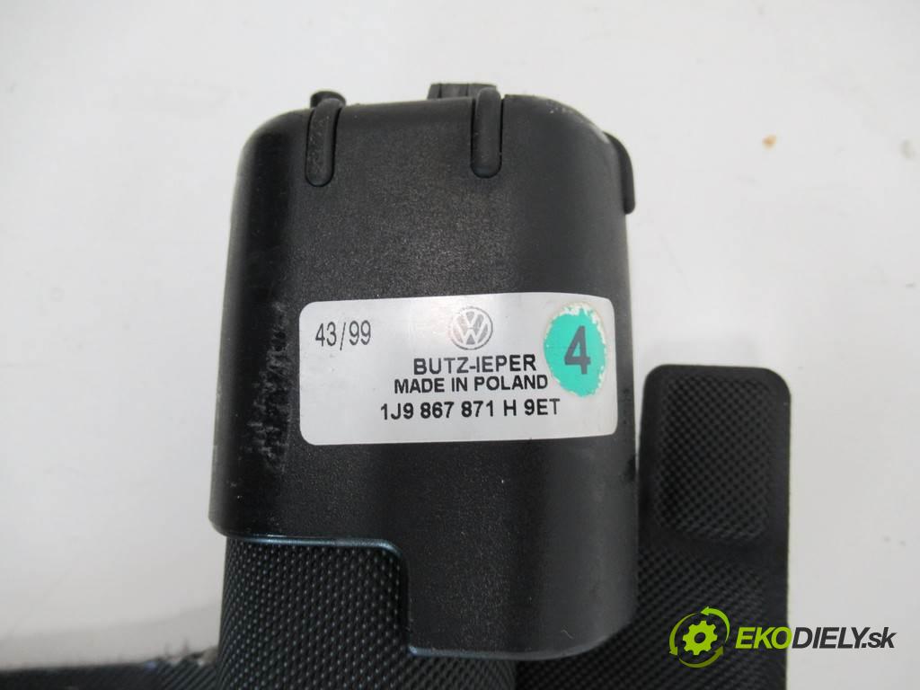 Volkswagen Golf IV  1999  KOMBI 5D 1.9TDI 115KM 97-03 1900 Roleta 1J9867871H (Rolety kufru)