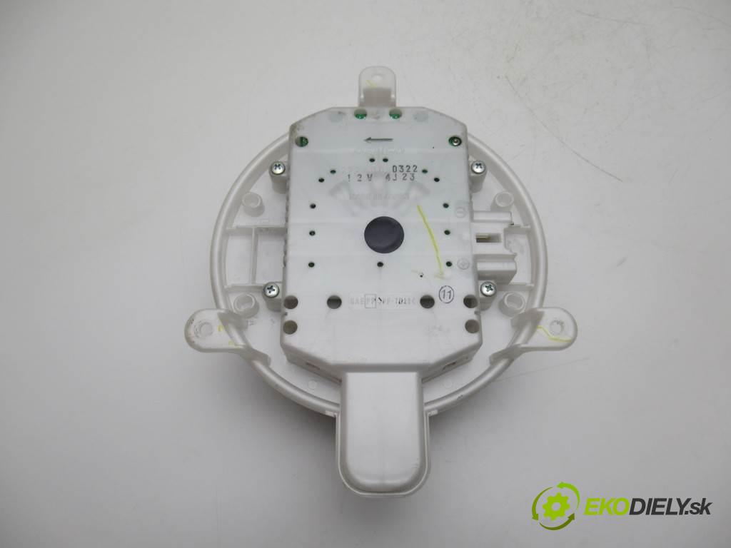 Lexus IS II  2007  250 SEDAN ANGLIK 2.5B V6 208KM 05-13 2500 Ventilátor ventilátor kúrenia 272600-0322 (Ventilátory kúrenia)