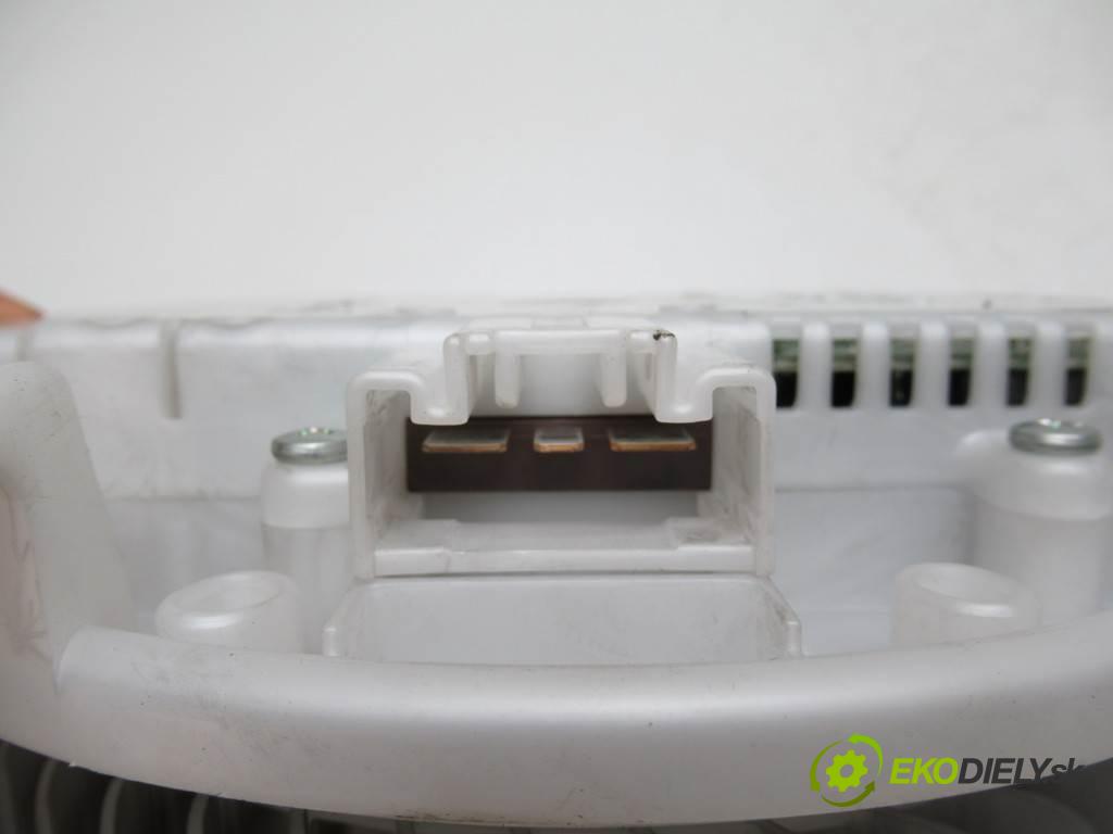 Lexus IS II  2007  250 SEDAN ANGLIK 2.5B V6 208KM 05-13 2500 Ventilátor ventilátor kúrenia 272600-0322 (Ventilátory kúrenia)