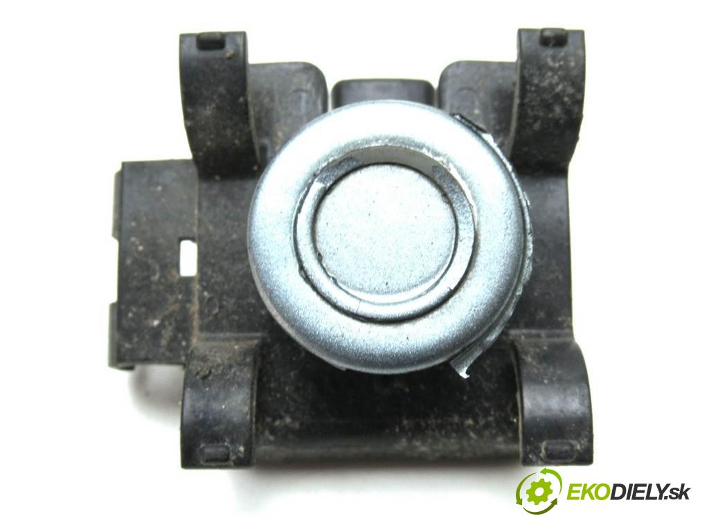 Lexus IS II    250 SEDAN ANGLIK 2.5B V6 208KM 05-13  Snímač PDC 89341-30010 (Snímače)