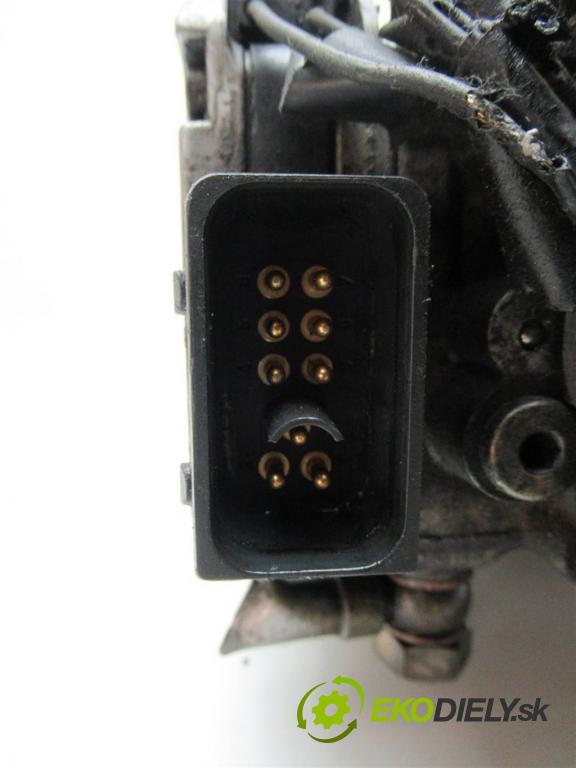 Ford Mondeo Mk3  2001 85 kW HATCHBACK 5D 2.0TDDI 115KM 00-07 2000 Pumpa vstrekovacia  (Vstrekovacie čerpadlá)