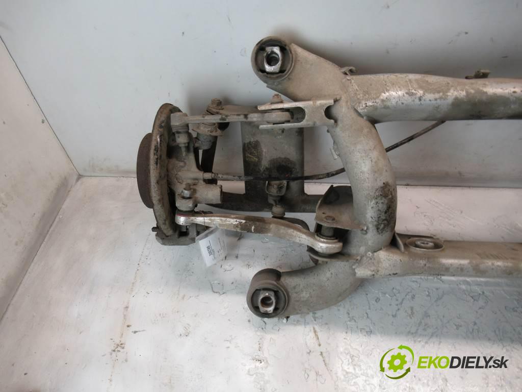 BMW 5 E39  1996 110kw SEDAN 4D 2.0B 150KM 95-03 2000 zadní část výztuha