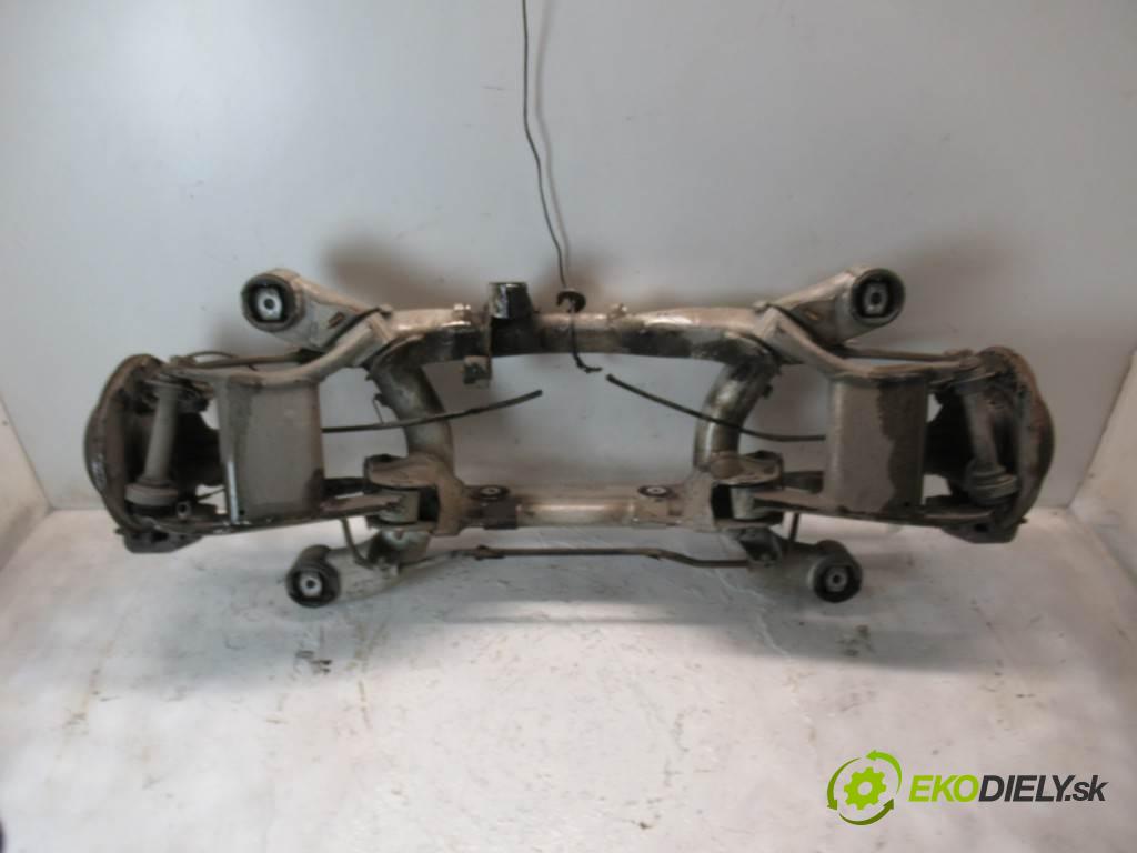 BMW 5 E39  1996 110kw SEDAN 4D 2.0B 150KM 95-03 2000 zadní část výztuha