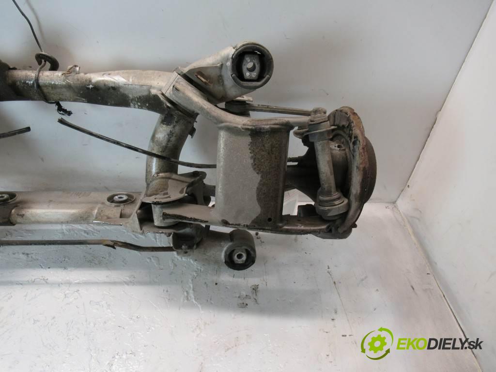 BMW 5 E39  1996 110kw SEDAN 4D 2.0B 150KM 95-03 2000 zadní část výztuha