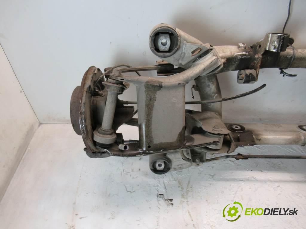 BMW 5 E39  1996 110kw SEDAN 4D 2.0B 150KM 95-03 2000 zadní část výztuha