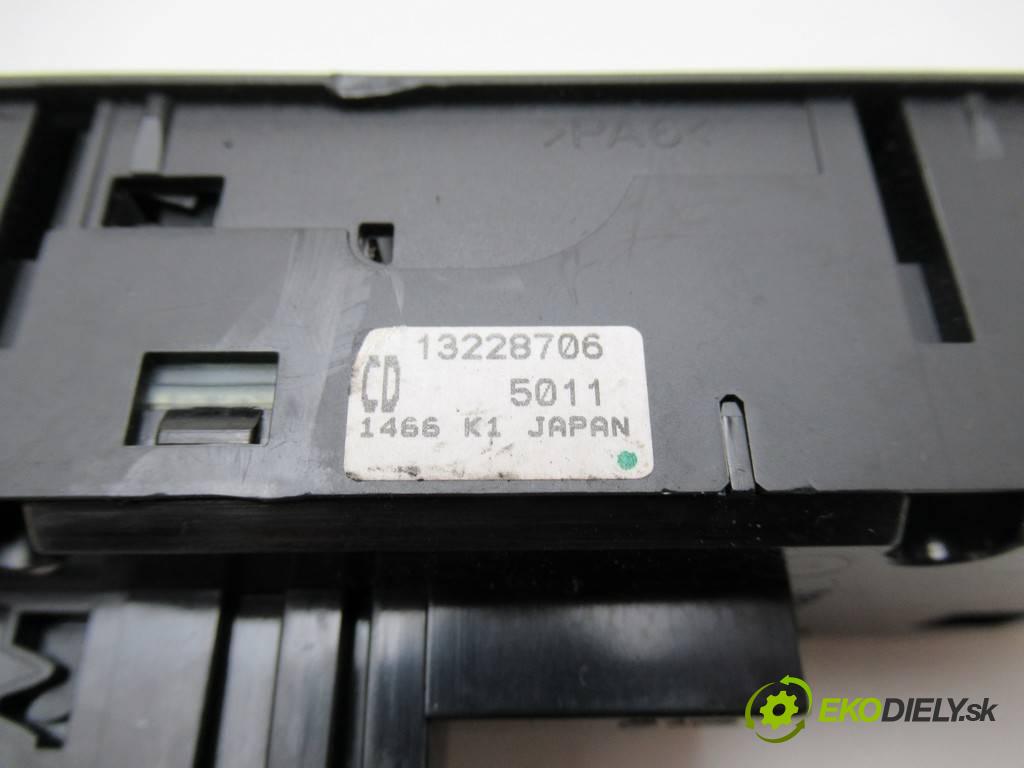 Opel Astra H  2006 77 kW GTC 1.6B 105KM 05-10 1600 Prepínač okien 13228706 (Prepínače, spínače, tlačidlá a ovládače kúrenia)