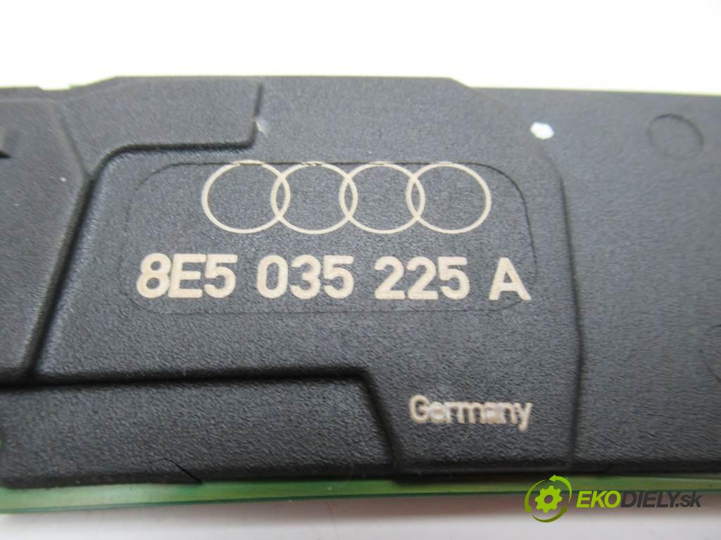 Audi A4 B6    SEDAN 4D 1.8T 163KM 00-04  ANTENA zesilovač 8E5035225A