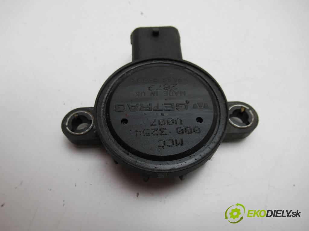 Smart Fortwo    450 0.6T 45KM 98-03  Snímač prevodovky 0003254V007