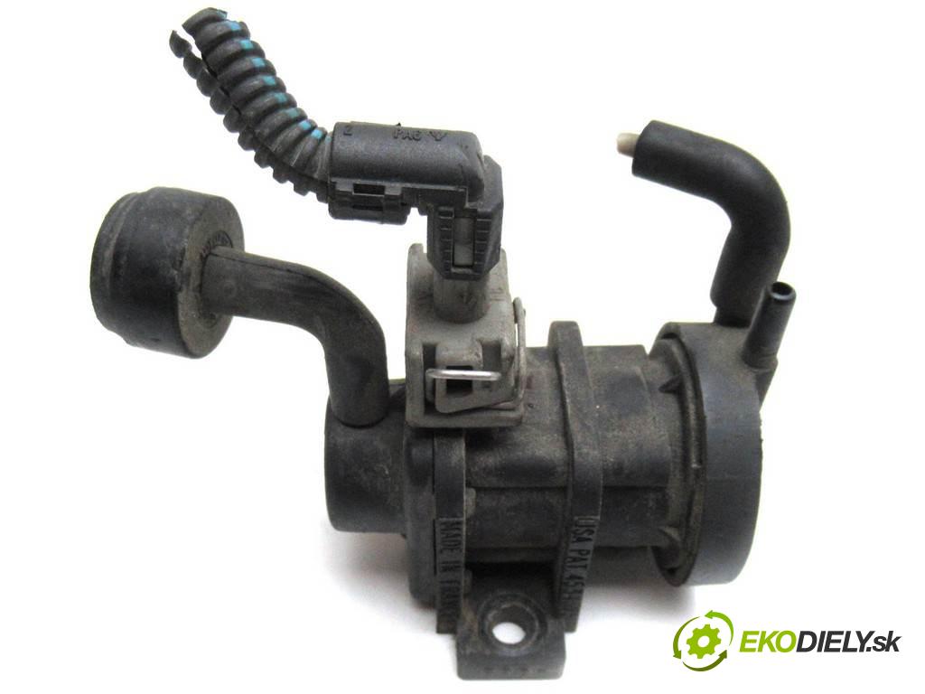 Opel Zafira A  2003 92 kW 2.2DTI 125KM 99-05 2200 Ventil tlaku 09128022 (Ventily)