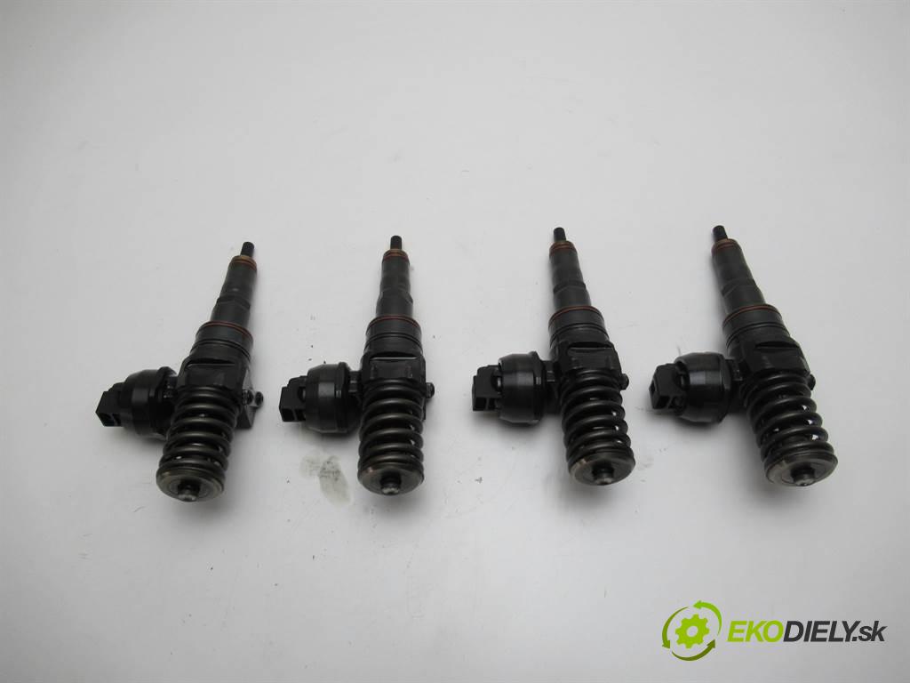 Volkswagen Passat B5 FL  2003 74kw KOMBI 5D 1.9TDI 101KM 00-05 1900 vstrekovače 0414720037 (Vstrekovače)