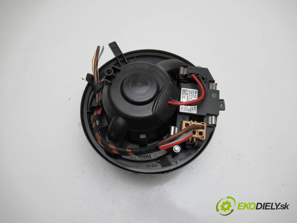 Skoda Octavia II LIFT  2011 103 kW KOMBI 5D 2.0TDI 140KM 08-13 2000 Ventilátor ventilátor kúrenia 1K1820015J (Ventilátory kúrenia)