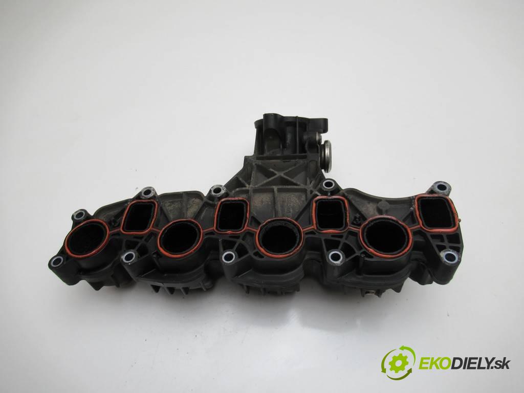 Skoda Octavia II LIFT    KOMBI 5D 2.0TDI 140KM 08-13  Potrubie sacie, sanie 03L129711AN (Sacie potrubia)