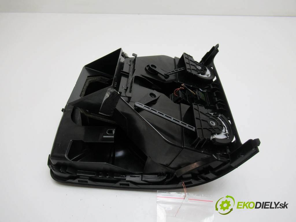 Volkswagen Golf V    HATCHBACK 5D 1.9TDI 105KM 03-08  Mriežky kúrenia stredna  (Mriežky kúrenia (fukáre))