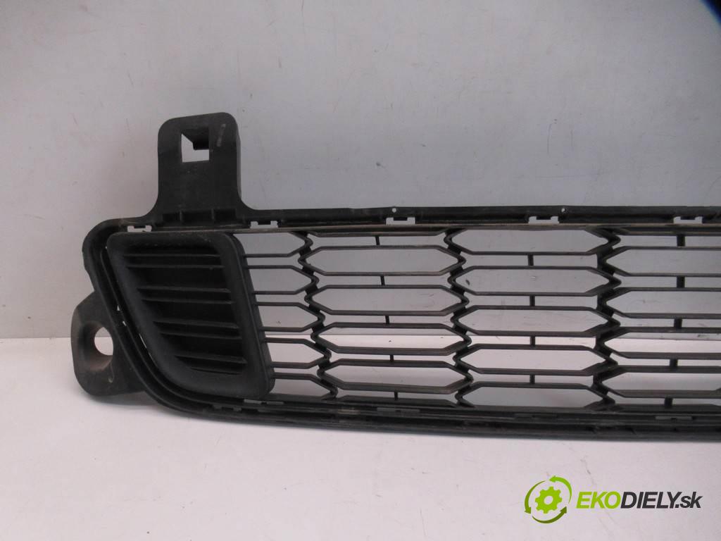 Citroen C-Elysse II    SEDAN 4D 1.6VTI 115KM 12-16  mří nárazníka přední část 9676958080 (Mřížky (masky) chladičů)