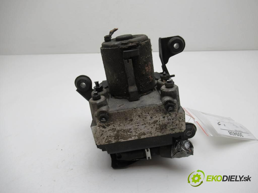 Audi A4 B5  1994 74kw SEDAN 4D 1.6B 100KM 94-01 1600 Pumpa ABS 8D0614111 (Pumpy ABS)