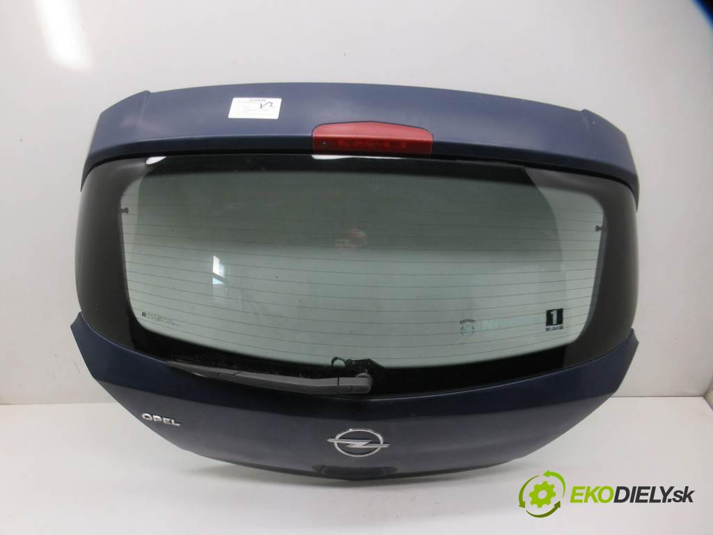 Opel Corsa D   2008 66 kW HATCHBACK 5D 1.4B 90KM 06-14 1400 zadní část kapota  (Zadní kapoty)