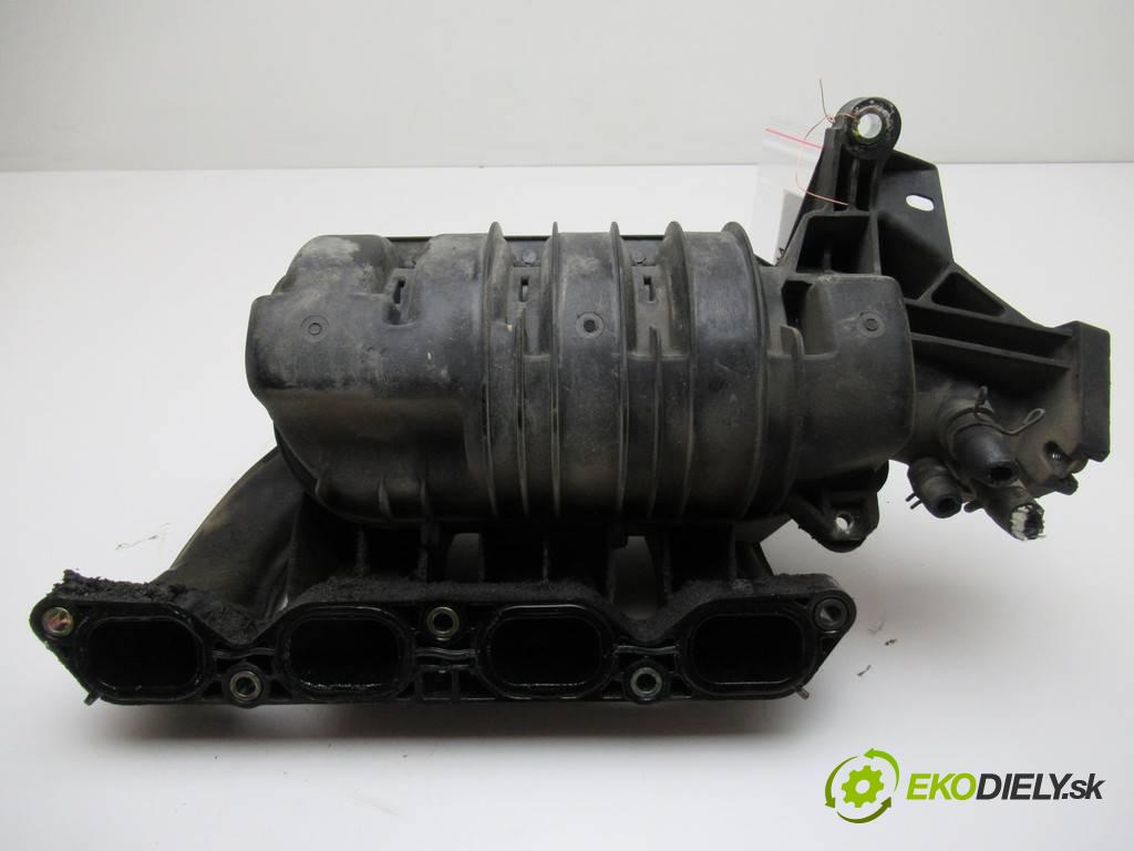 Toyota Corolla E11 LIFT  2000  LIFTBACK 5D 1.4B 97KM 99-02 1400 potrubí sání 17120-22020 (Sací potrubí)