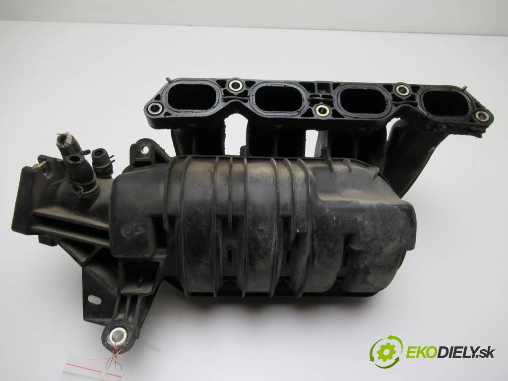 Toyota Corolla E11 LIFT  2000  LIFTBACK 5D 1.4B 97KM 99-02 1400 potrubí sání 17120-22020 (Sací potrubí)