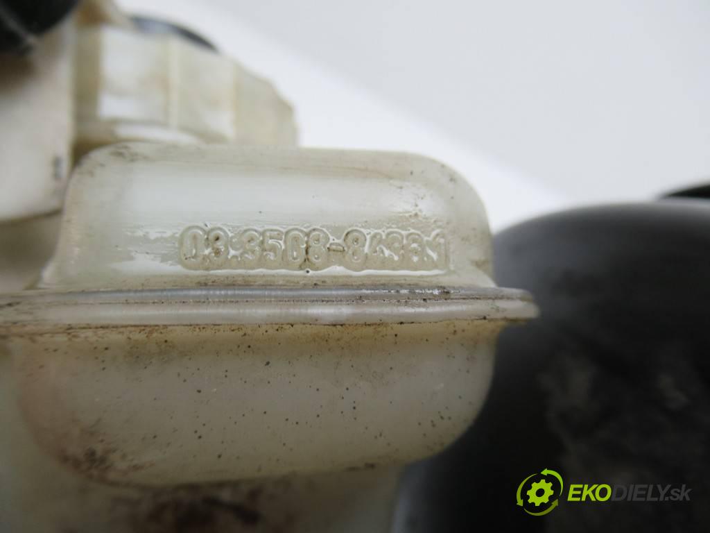 Toyota Corolla E11 LIFT  2000  LIFTBACK 5D 1.4B 97KM 99-02 1400 Posilovač Pumpa brzdová  (Posilňovače bŕzd)