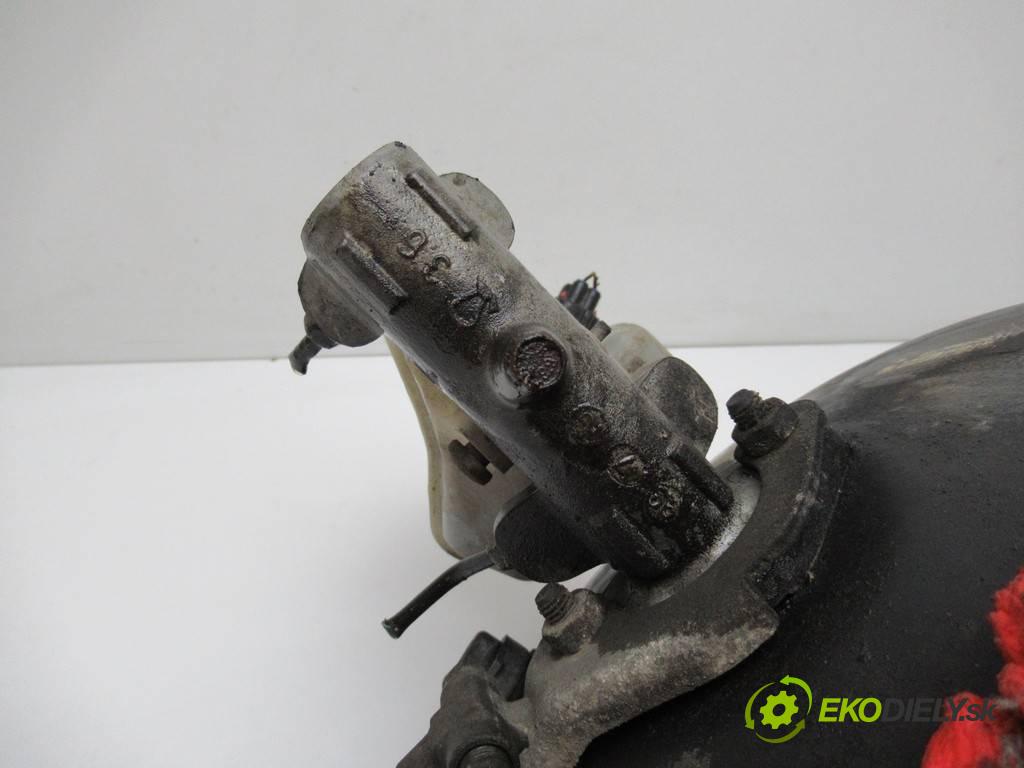 Toyota Corolla E11 LIFT  2000  LIFTBACK 5D 1.4B 97KM 99-02 1400 Posilovač Pumpa brzdová  (Posilňovače bŕzd)