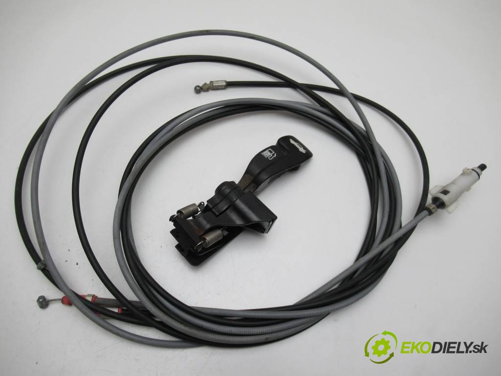 Toyota Corolla E11 LIFT    LIFTBACK 5D 1.4B 97KM 99-02  Lanko dverí I nádrže paliva