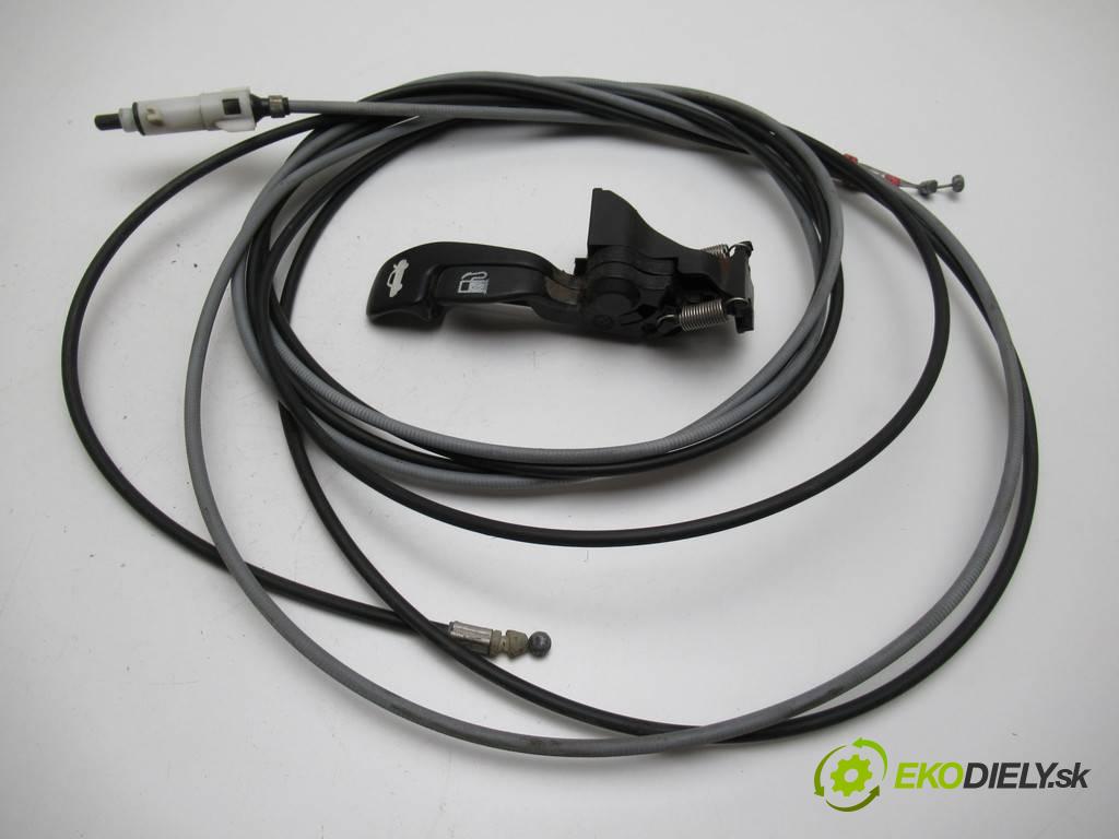 Toyota Corolla E11 LIFT    LIFTBACK 5D 1.4B 97KM 99-02  Lanko dverí I nádrže paliva