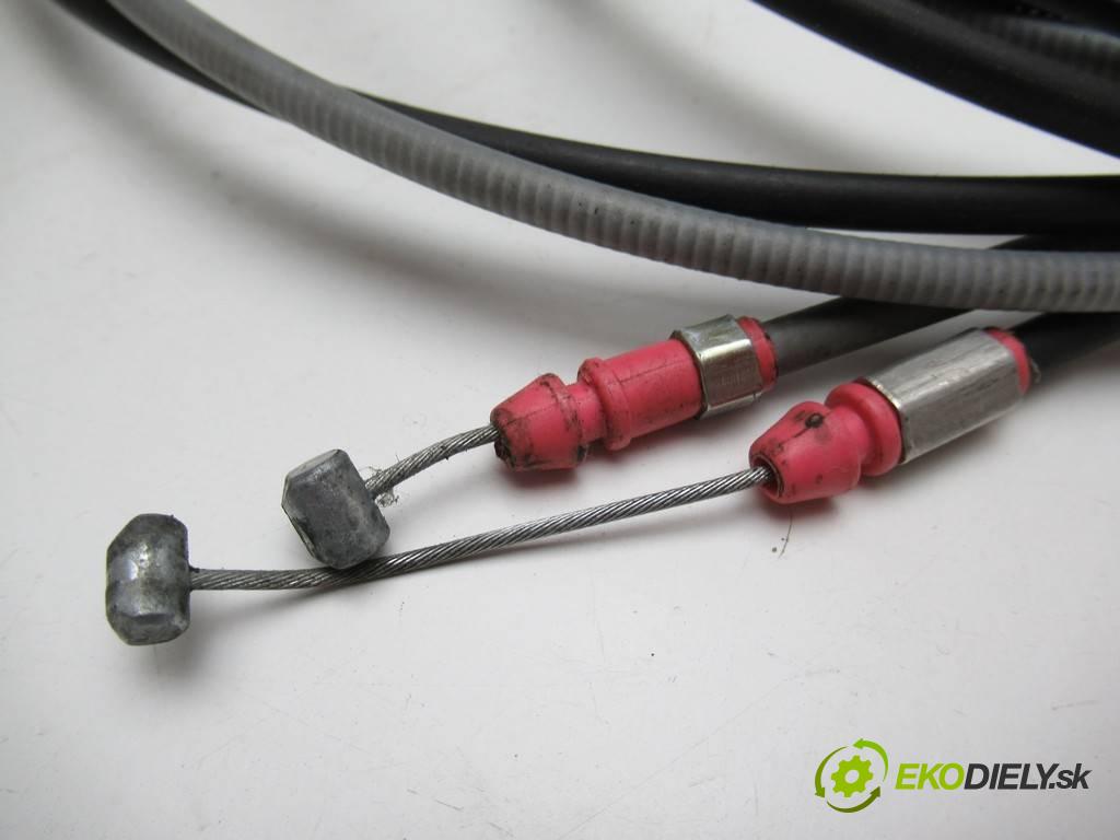 Toyota Corolla E11 LIFT    LIFTBACK 5D 1.4B 97KM 99-02  Lanko dverí I nádrže paliva