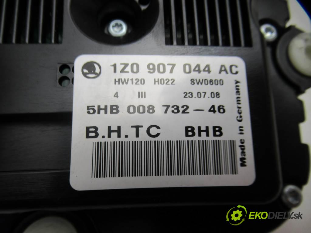 Skoda Octavia II  2009 77 kW KOMBI 1.9TDI 105KM 04-08 1900 Panel ovládania kúrenia 1Z0907044AC (Prepínače, spínače, tlačidlá a ovládače kúrenia)