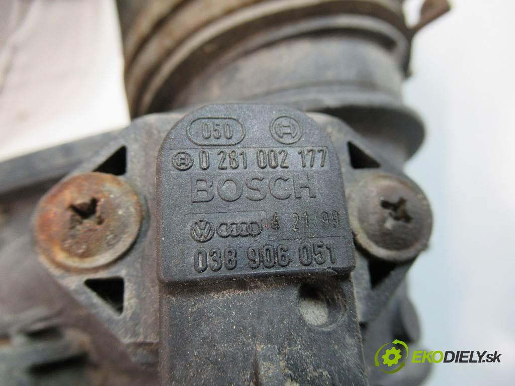 Skoda Octavia I  1999 66 kW KOMBI 5D 1.9TDI 90KM 96-00 1900 intercooler 1J0145803A (Chladiče nasávaného vzduchu (intercoolery))