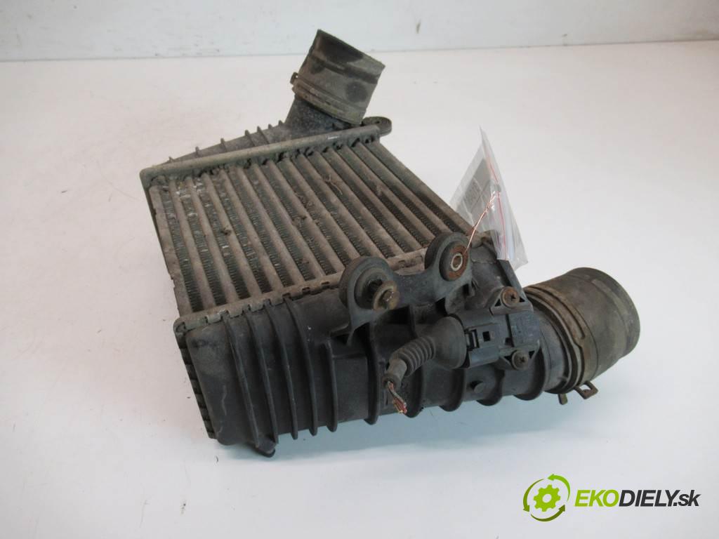 Skoda Octavia I  1999 66 kW KOMBI 5D 1.9TDI 90KM 96-00 1900 intercooler 1J0145803A (Chladiče nasávaného vzduchu (intercoolery))