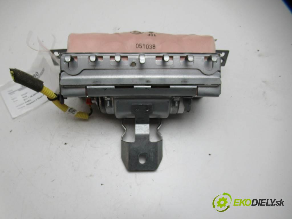 Nissan Note  2006 65 kW E11 1.4B 88KM 06-12 1400 AirBag spolujazdca 305970710 (Airbagy)