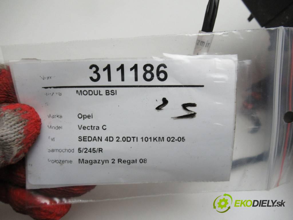 Opel Vectra C  2004 101KM SEDAN 4D 2.0DTI 101KM 02-05 2000 modul BSI 13170894 (Pojistkové skříňky)