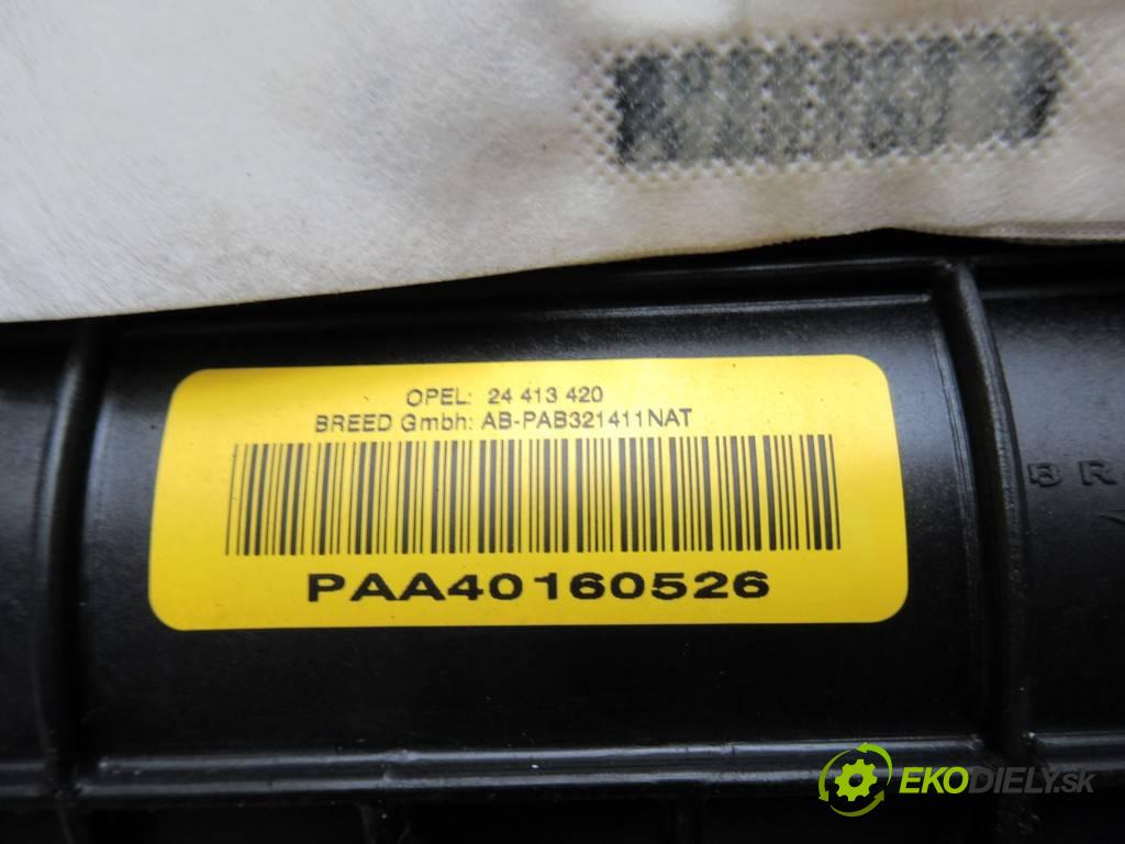 Opel Vectra C  2004 101KM SEDAN 4D 2.0DTI 101KM 02-05 2000 AirBag spolujazdca 24413420 (Airbagy)