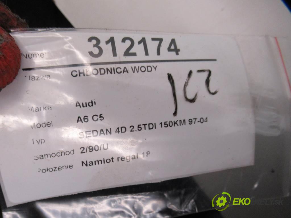 Audi A6 C5  1998  SEDAN 4D 2.5TDI 150KM 97-04 2500 chladič vody 4B0121251 (Chladiče vody)