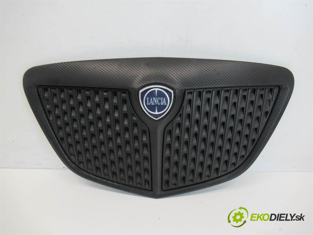 Lancia Ypsilon II  2007 77 kW HATCHBACK 3D 1.3D Multijet 105KM 03-11 1200 mřížka maska 735428201 (Mřížky (masky) chladičů)