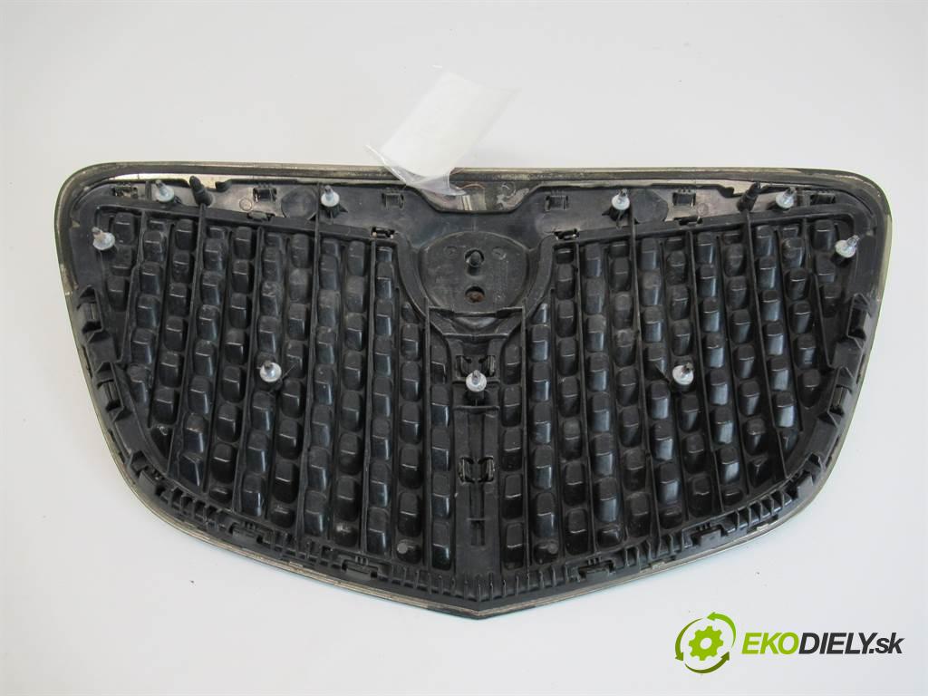 Lancia Ypsilon II  2007 77 kW HATCHBACK 3D 1.3D Multijet 105KM 03-11 1200 mřížka maska 735428201 (Mřížky (masky) chladičů)